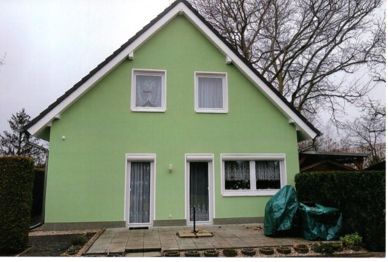 Falkensee-Zentrale Lage: VERMIETETES Einfamilienhaus mit Terrasse